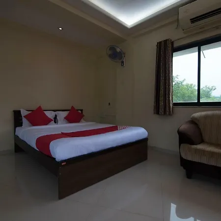 Oyo 44109 Sea Wood Hotel 3*