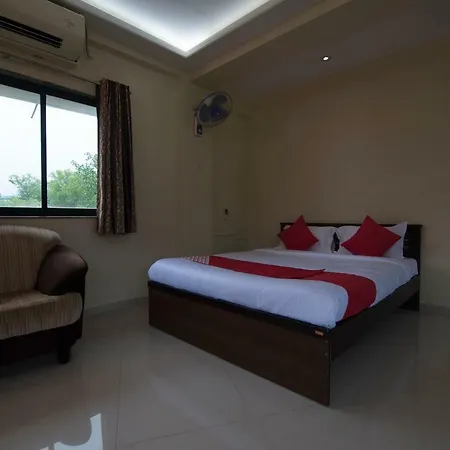 Oyo 44109 Sea Wood Hotel
