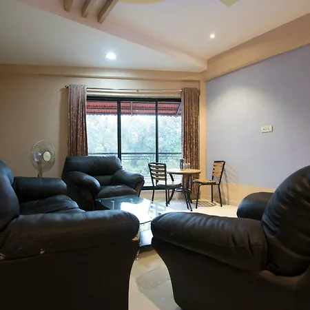 Hotel Oyo 44109 Sea Wood 3*